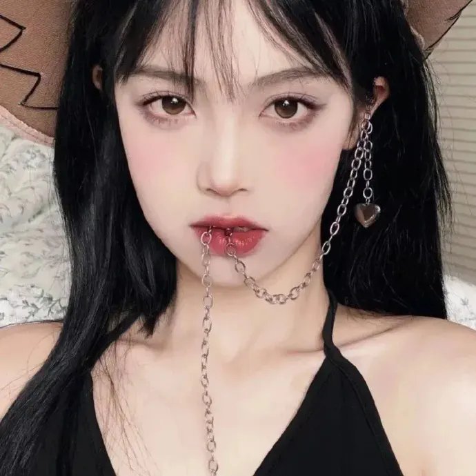 婚后冷面男神每天都在撒娇